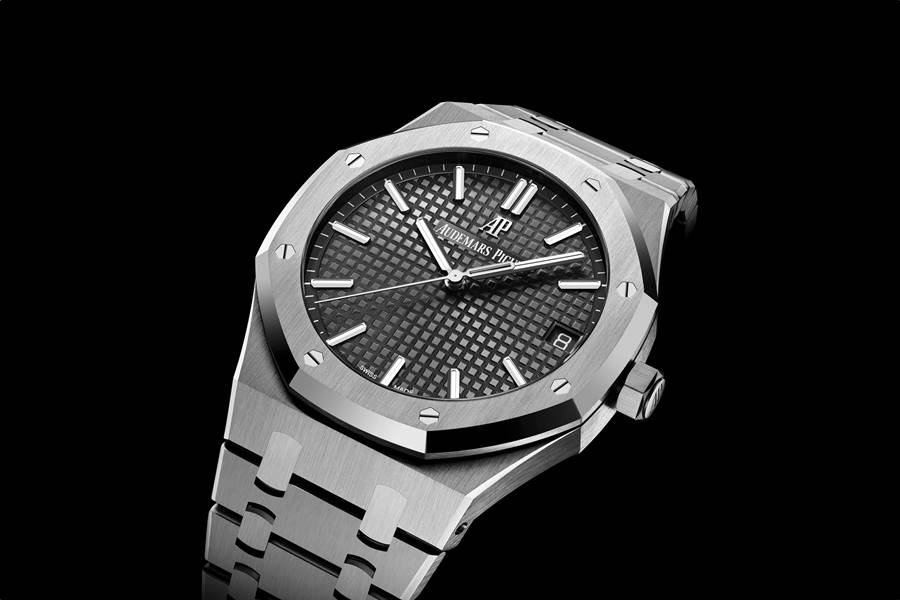 Audemars Piguet . . 2024